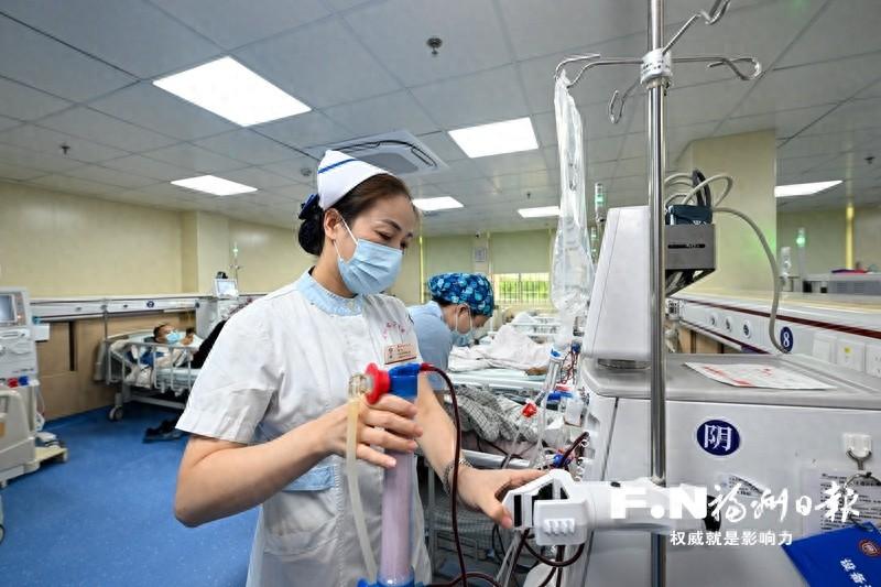 200 多名血透患者的生命线，他们在国庆假期这样守护  第1张