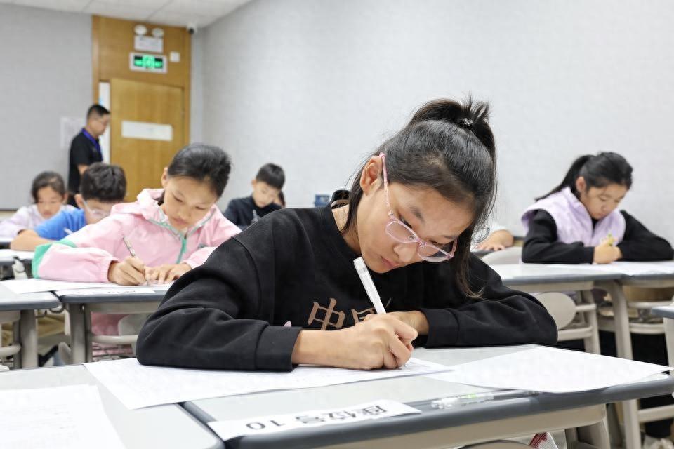 第六届山东省中小学生作文大赛决赛启幕，千余学子同题写作，谁能脱颖而出？  第1张
