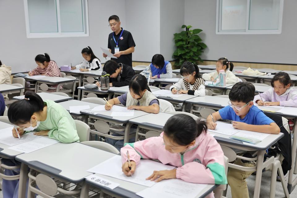 第六届山东省中小学生作文大赛决赛启幕，千余学子同题写作，谁能脱颖而出？  第4张