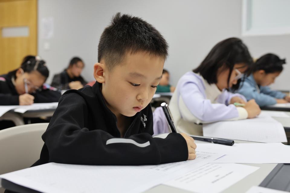 第六届山东省中小学生作文大赛决赛启幕，千余学子同题写作，谁能脱颖而出？  第6张