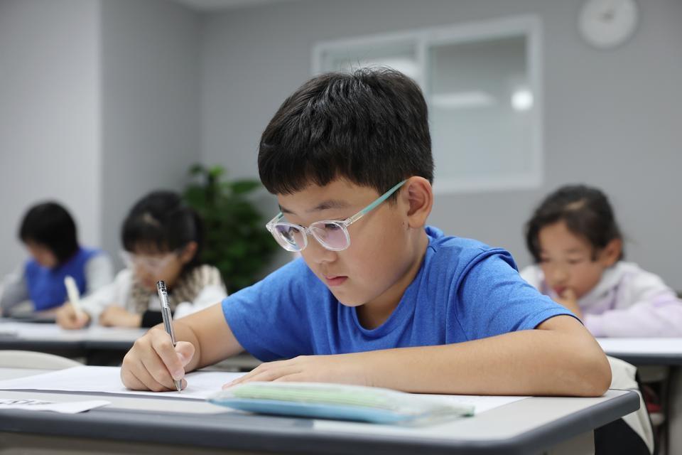 第六届山东省中小学生作文大赛决赛启幕，千余学子同题写作，谁能脱颖而出？  第7张