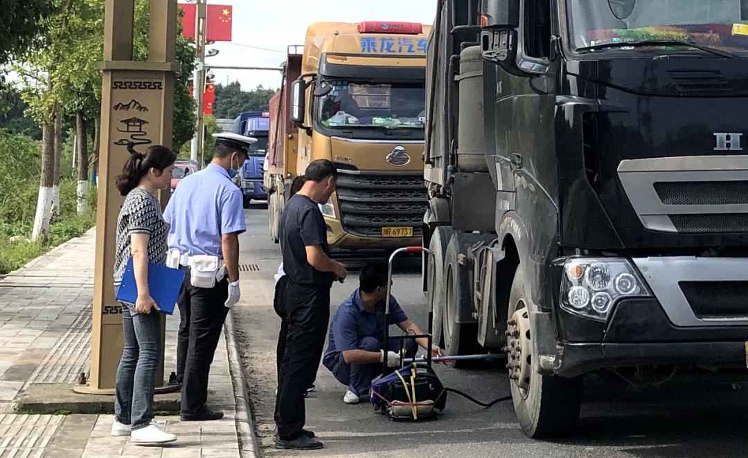 国庆期间，巴中生态环保铁军不松懈，迎蓝而上，守护天府蓝  第3张