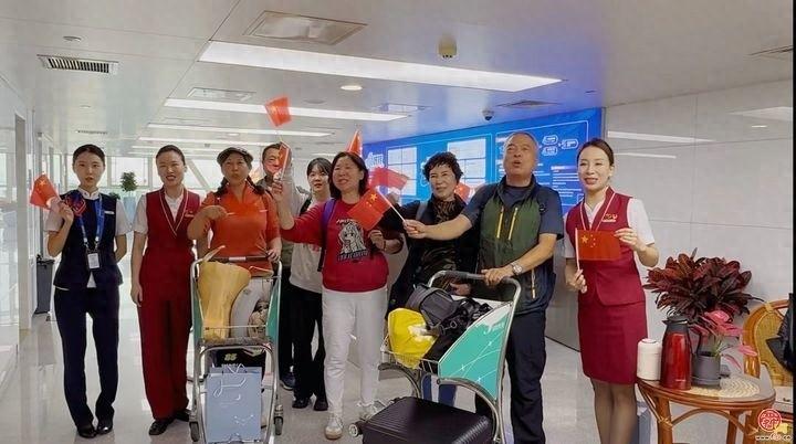 济南机场：激情燃烧的国庆特色活动，旅客们的狂欢盛宴