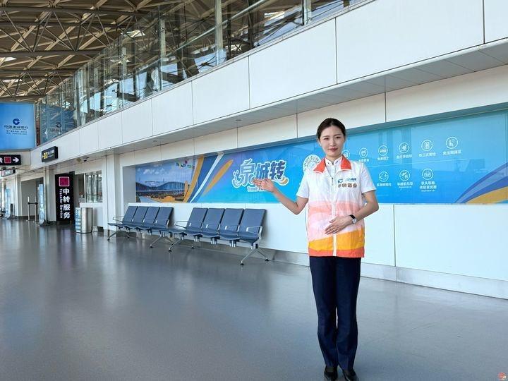 济南机场:激情燃烧的国庆特色活动,旅客们的狂欢盛宴 第3张 济南机场:激情燃烧的国庆特色活动,旅客们的狂欢盛宴 第3张