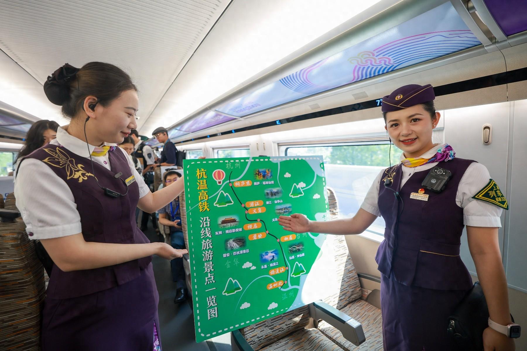 10 月 6 日杭温高铁开通运营满月，沿线车站安全运送旅客超 72 万人次
