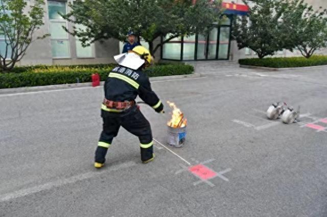顺义区自防自救力量比武决赛，160 名队员齐聚，精彩对决一触即发  第1张