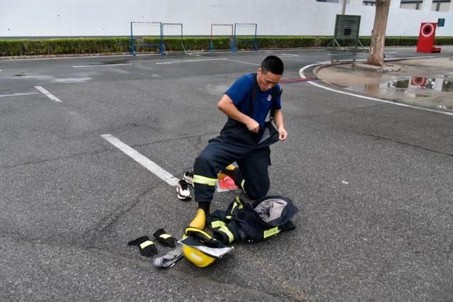 顺义区自防自救力量比武决赛，160 名队员齐聚，精彩对决一触即发  第2张
