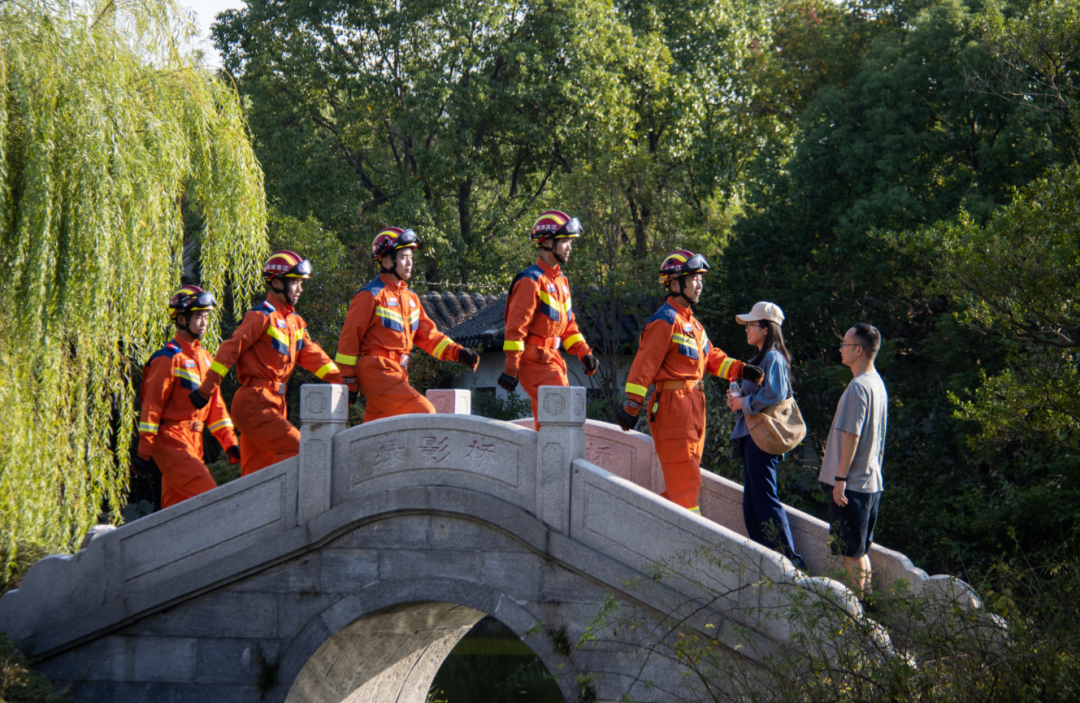 国庆假期，全省消防救援队伍坚守岗位，为人民安全保驾护航  第5张