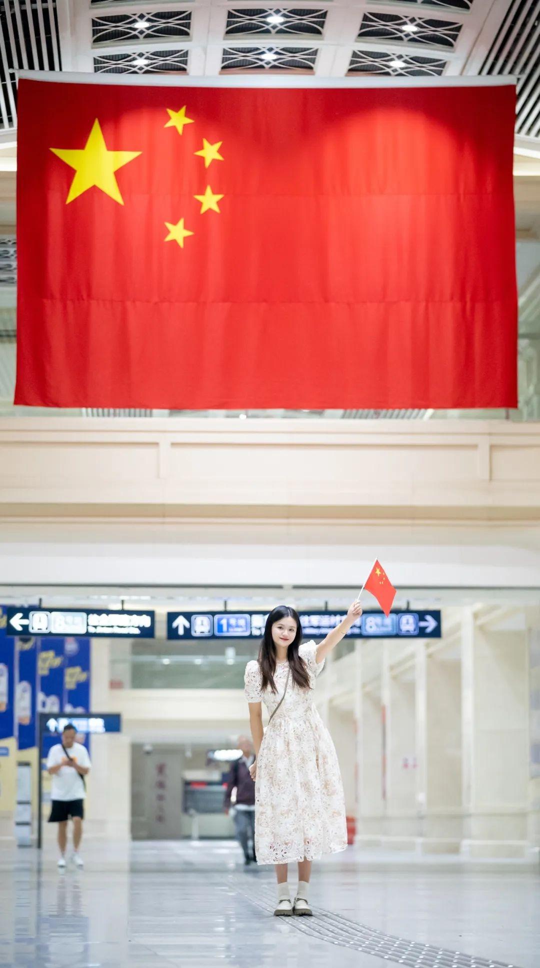 国庆假期，万名游人东湖看日出！武汉这些地方火了  第4张