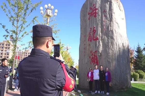国庆假期，梅河新区公安局交警支队全力守护人民群众安全  第4张