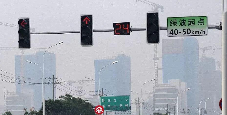 恭喜你赶上了！阜阳交警打造绿波路段，一路绿灯不是梦  第2张