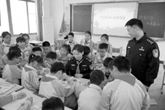 毒害猛于虎！单县禁毒宣传进校园，守护青少年健康成长  第1张