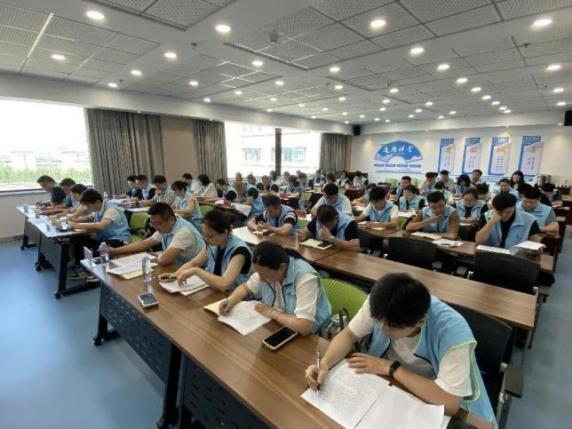 2024 年南京江北新区顶山街道推行分色服务管理模式，提升居民幸福感  第6张