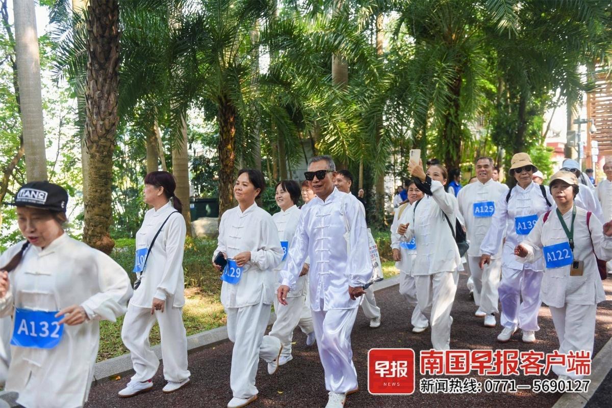 南宁近 200 名中老年健身爱好者齐聚，这场活动太精彩  第3张