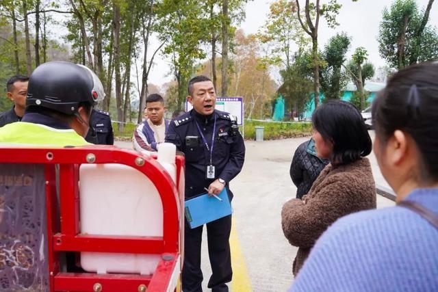 你还在为考摩托车驾驶证来回跑而烦恼吗？南明交警送考下乡啦  第4张
