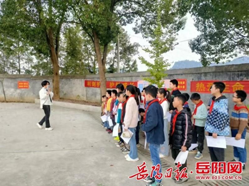 酷姐姐钟二喜：自费建阅览室，带孩子走进户外绘本阅读的奇妙世界  第1张