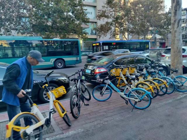 杆石桥街道城管委全力攻坚非机动车专项整治行动，让城市品质更上一层楼  第4张