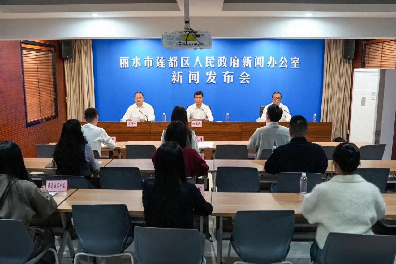 莲都区流动供销致富车：破解山区群众增收致富难题的神器  第1张