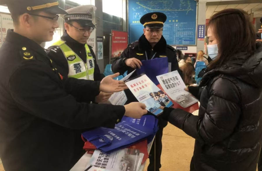 多部门联动，持续开展大型客车专项整治行动，全力守护群众平安出行  第6张