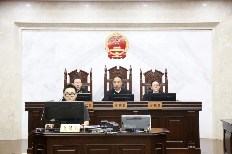 广西柳州市委原书记郑俊康一审获刑十六年六个月  第2张