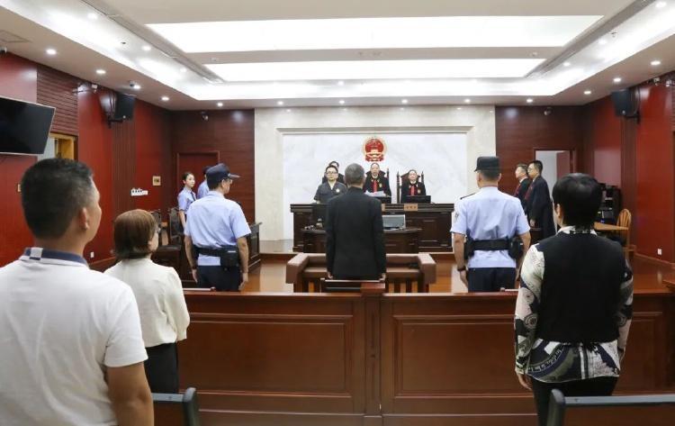 广西柳州市委原书记郑俊康一审获刑十六年六个月  第3张