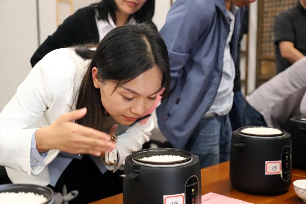 18 个象州稻米品种大比拼，谁能夺得味道最佳宝座？