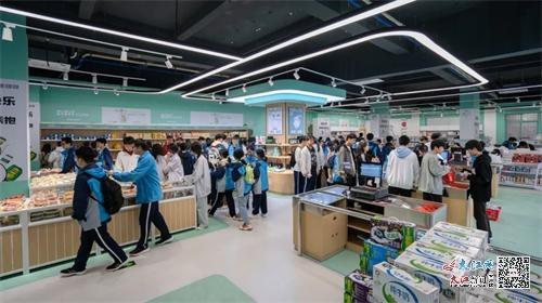 芦溪中学校园超市大变样！滋滋能量站打造文旅新品牌  第2张