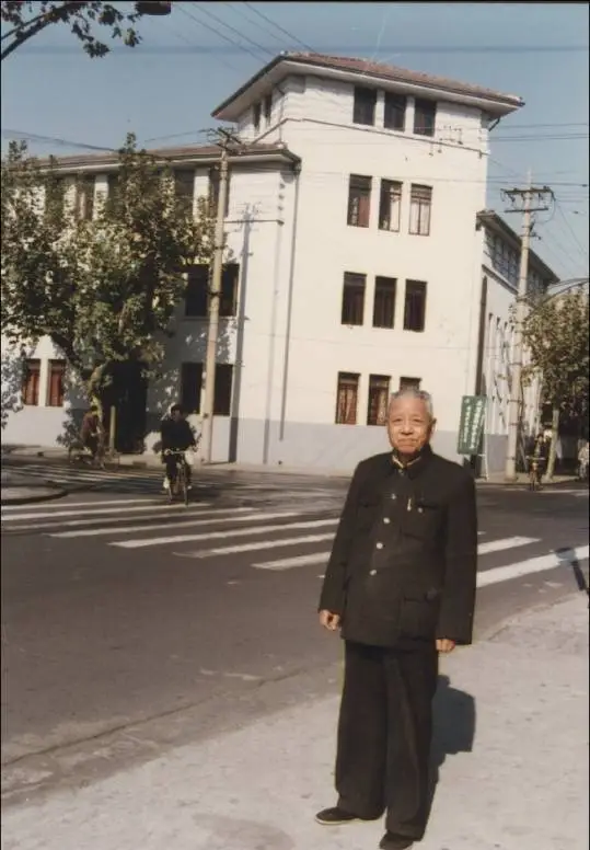 顾廷龙诞辰 120 周年，毕生尽瘁图书业，纪念展正式开放  第3张