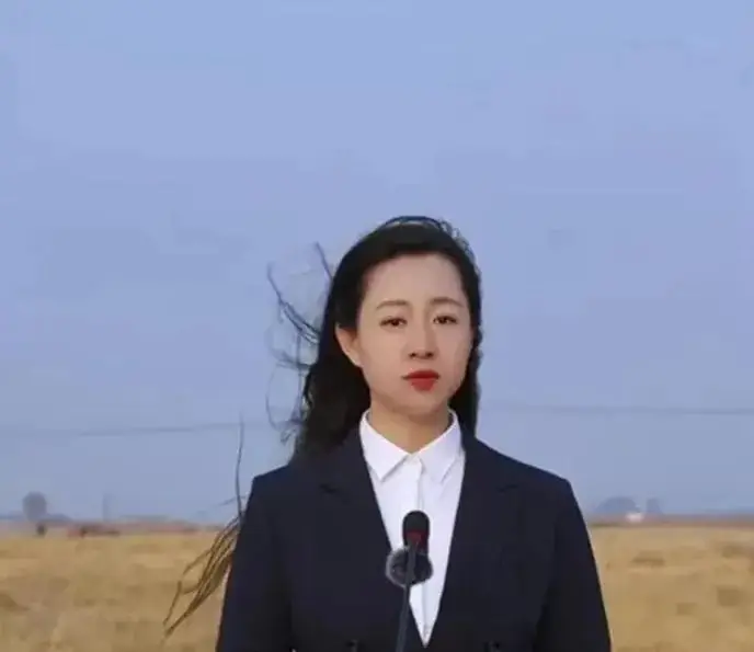 火遍全网的副局长开美颜道歉，你怎么看？  第1张