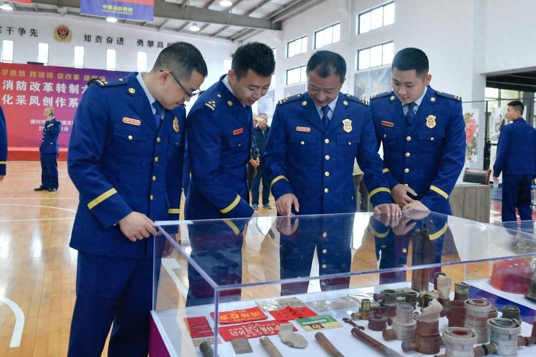 太震撼了！一顶清末消防头盔，背后竟隐藏着这样的故事