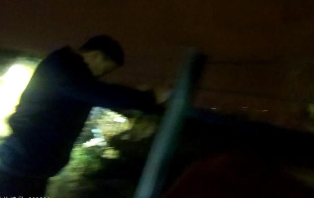 走失老人深夜迷路，公安西青分局中北东派出所用速度与温情守护归家路  第3张