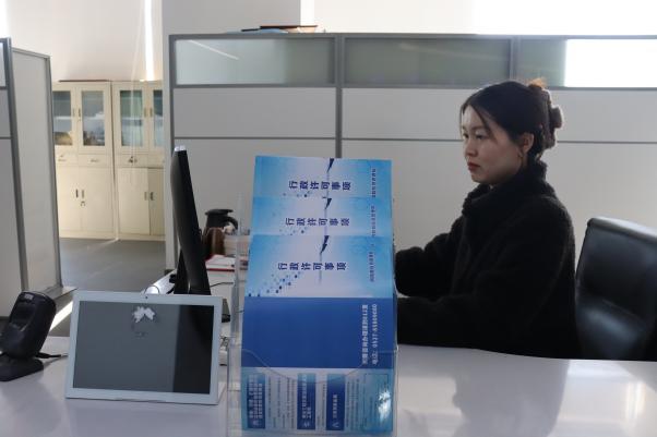 县应急管理局打造高效便捷服务窗口，让企业和群众办事更省心