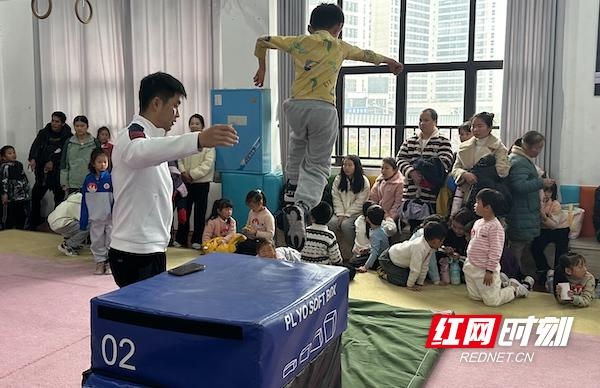 300余名体操小将长沙竞技，家长期待孩子们在比赛中发现自我  第2张