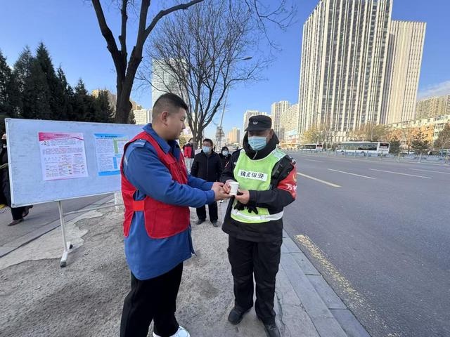12月5日国际志愿者日，太原公交青年志愿者用热情编织冬日暖心风景线  第1张