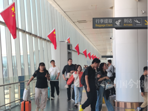 国庆长假期间，柳州火车站和机场共运送旅客超 46 万人次  第3张