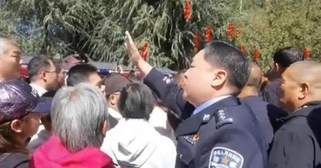 国庆假期隰县小西天爆火，副县长唱歌当导游，游客为何仍不买账？  第2张