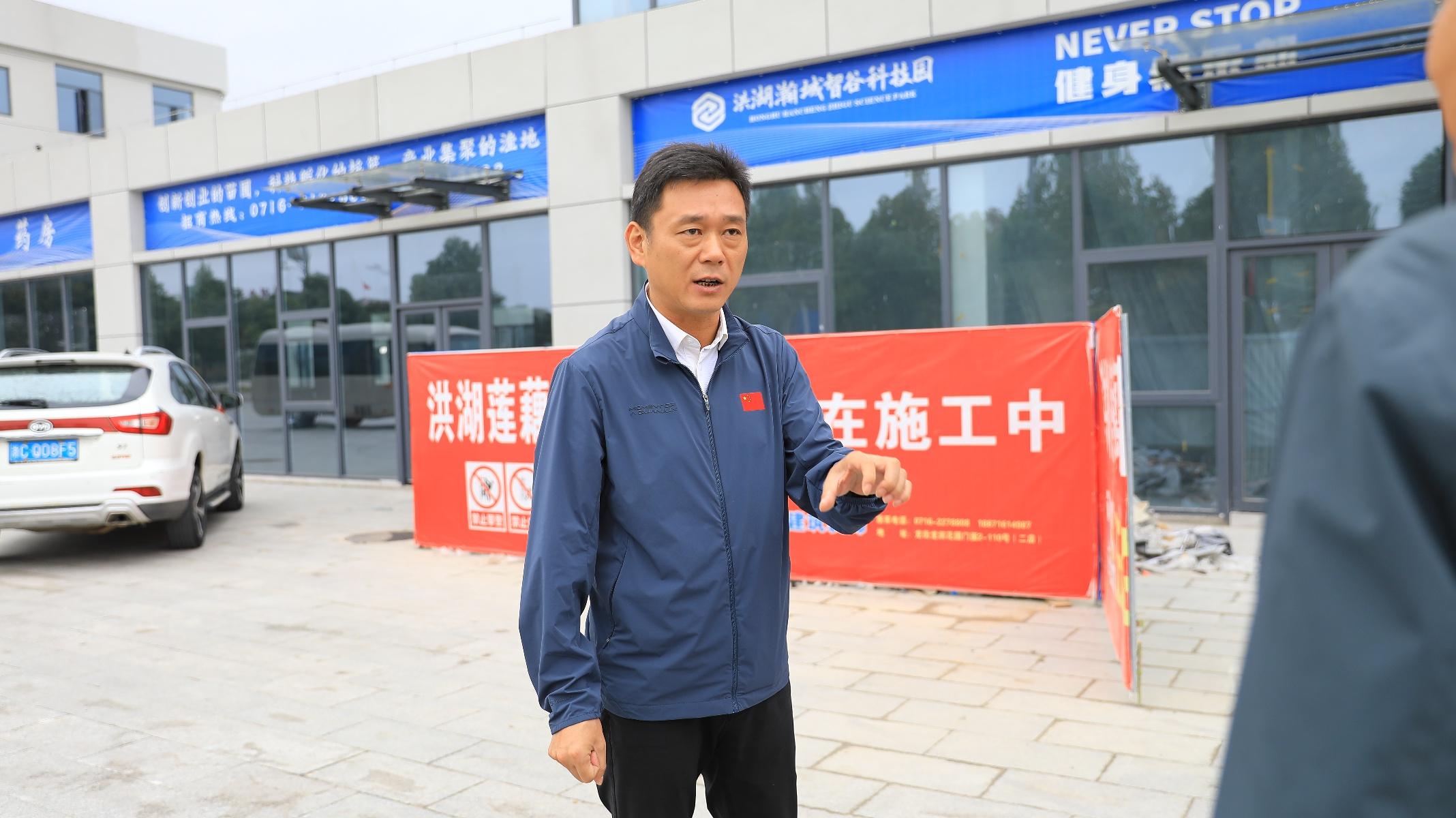市委书记魏朝东调研城市管理及秸秆禁烧工作，强调要拿出在马路上办公的决心  第3张