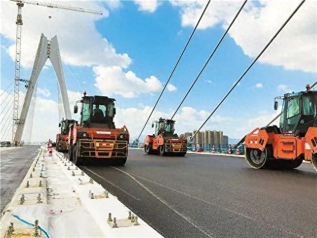国庆假期不打烊！210 名参建人员坚守岗位，助力京灶大桥项目建设加速度  第1张