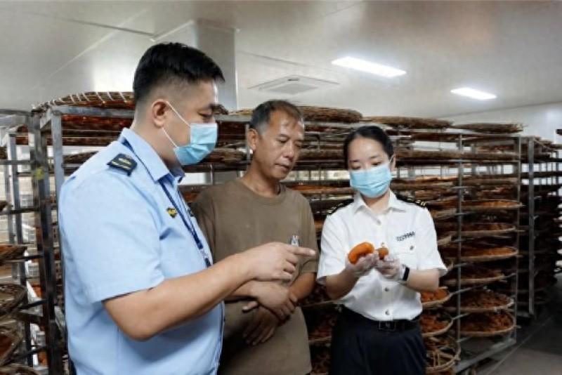 桂林市场监管局联合海关开展双随机检查，优化营商环境  第1张