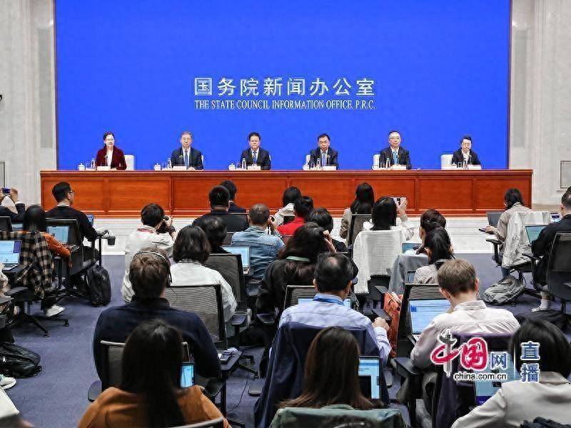 发改委：推动 300 万以上城市放开放宽落户条件，你符合吗？  第1张