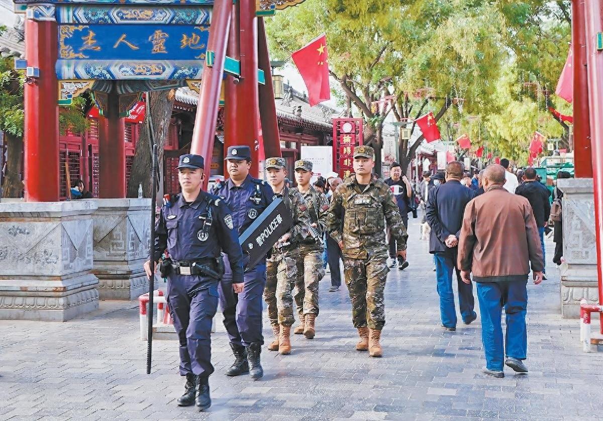 国庆期间榆林市公安机关坚守岗位，社会治安大局持续平稳