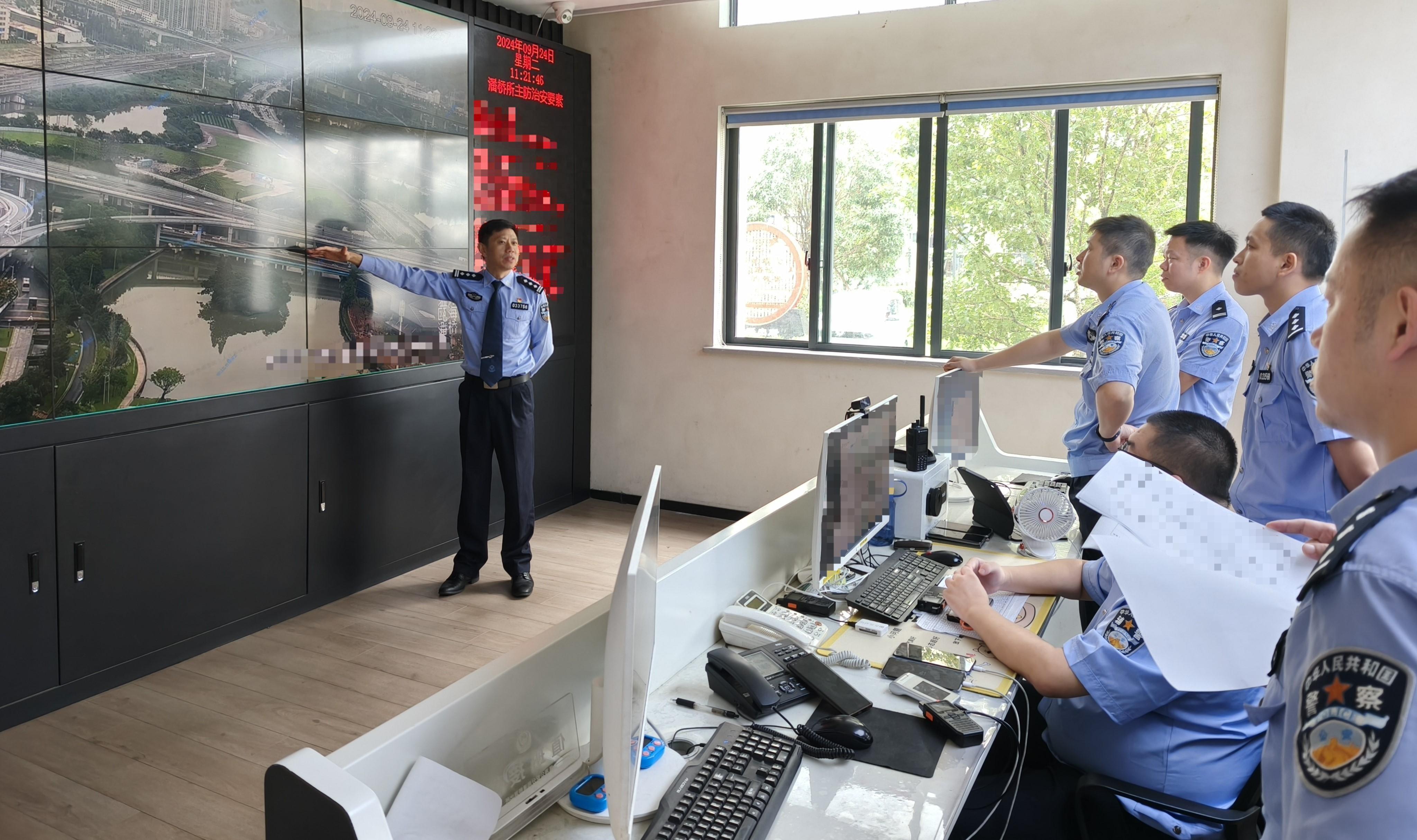 国庆安保不打烊！警察蓝守护平安，筑牢安全防线  第1张
