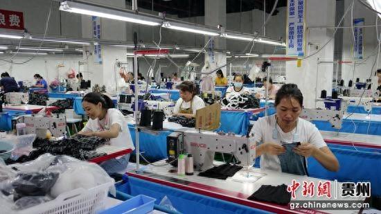 广州援建就业帮扶车间：助力贵州罗甸县群众增收致富  第1张