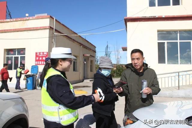 国庆小长假，乌兰察布市察哈尔右翼后旗白音察干大队是如何圆满完成交通安保任务的？  第4张