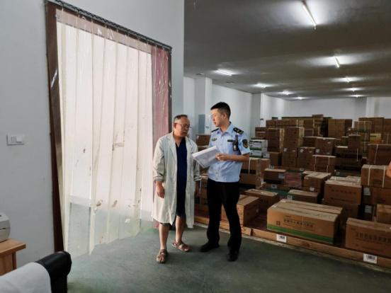 铜仁市市场监督管理局开展国庆节前药品质量安全检查，守护公众用药安全  第2张