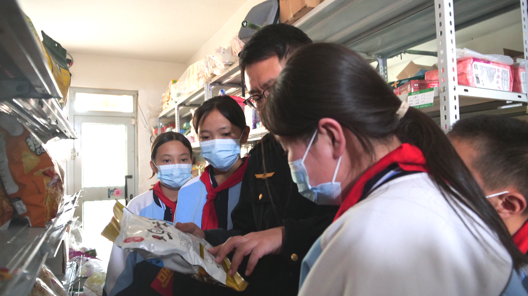 青河县市场监督管理局携手三小师生，守护食品安全  第5张