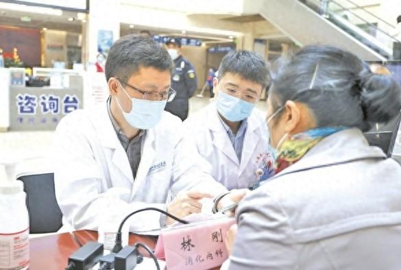 江南大学附属医院 19 人医疗队奔赴东海县，开展为期三周巡回医疗工作
