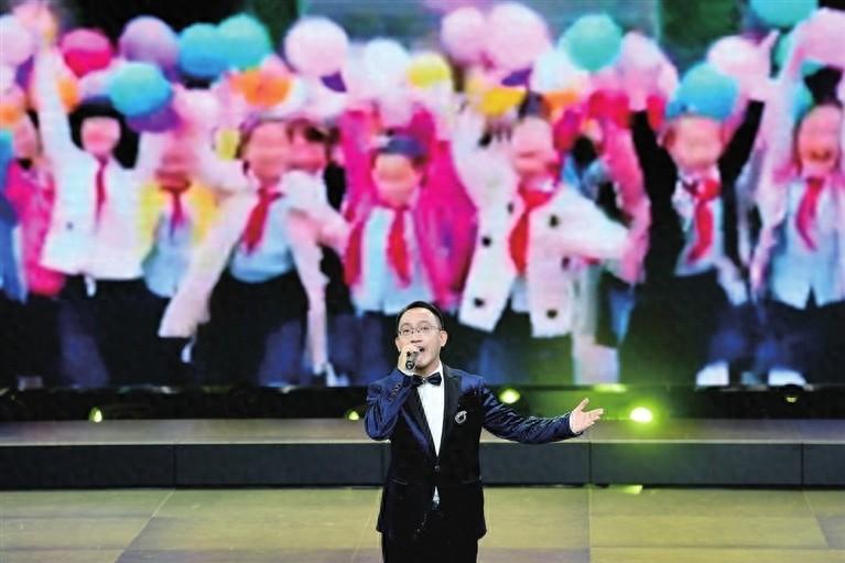 庆祝第 25 个中国记者节！太原新闻界联欢会盛大举行，十佳新闻工作者受表彰