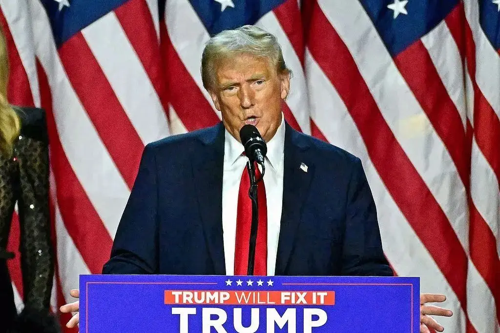特朗普称上任后首要任务是解决非法移民问题，拜登发表讲话承诺确保和平过渡  第1张