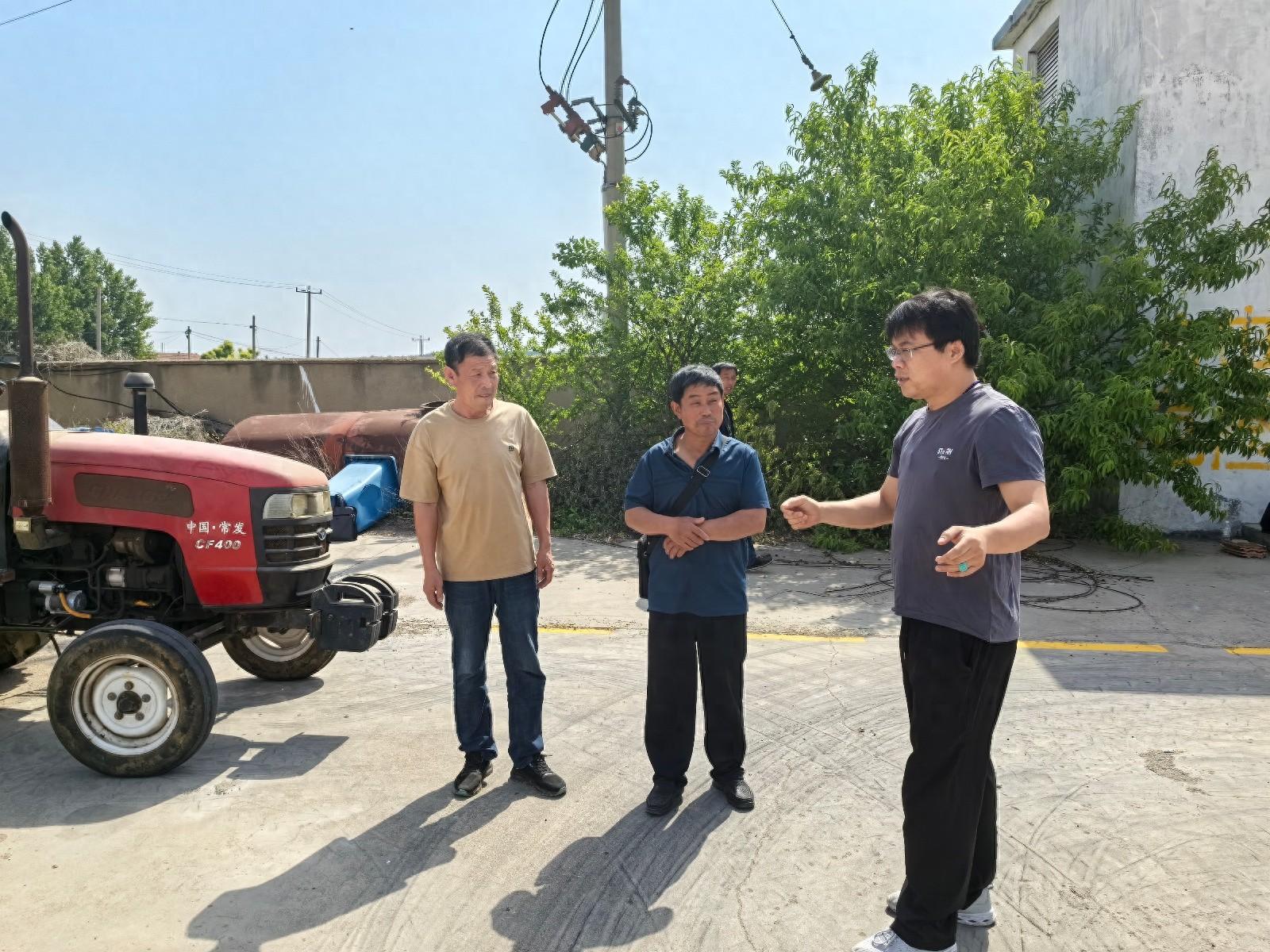 诸城市行政审批服务局聚焦主题服务，解决农机驾考难题，实现当天拿证